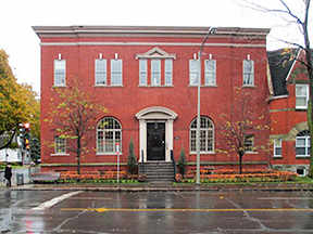 photo: 4450 Sherbrooke Street West