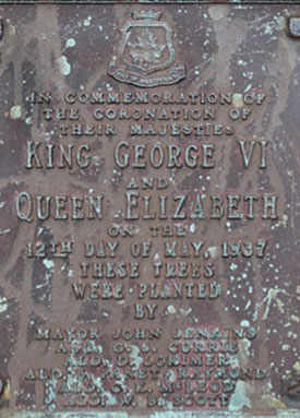 King George Park - commemorative plaque, Westmount