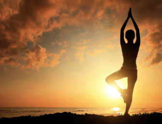 A Basic Guide <br>To Practicing Yoga /2