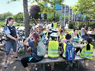 APCW cycling education class ice creanm Old Montreal westmountmag.ca