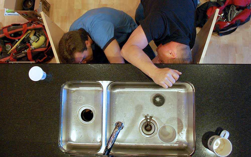 plumbers-under-sink_westmountmag