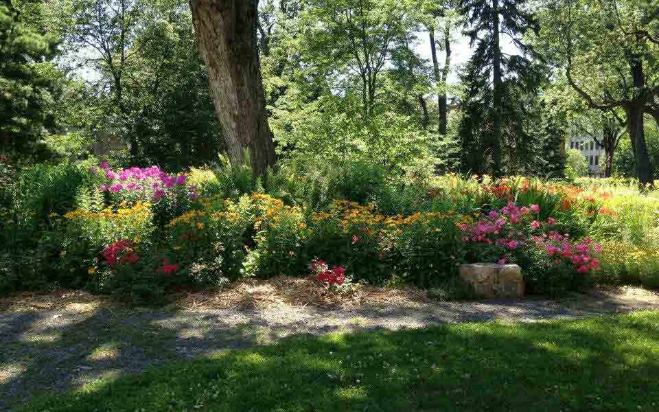 peace-garden_westmountmag