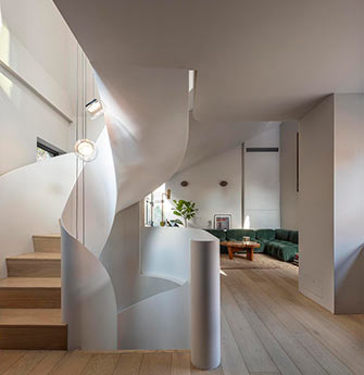 London Solar House d’Archi-Tectonics : une compacité lumineuse comme modèle d’habitat urbain durable - photo : Nick Kane via v2com