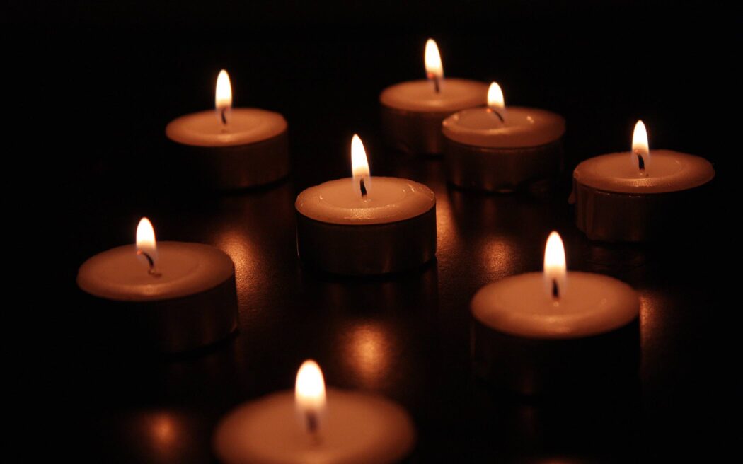 burning-candles-2096