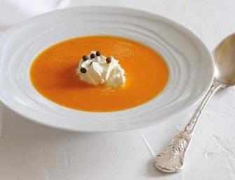 Love and Spices: <br>Carrot coconut soup