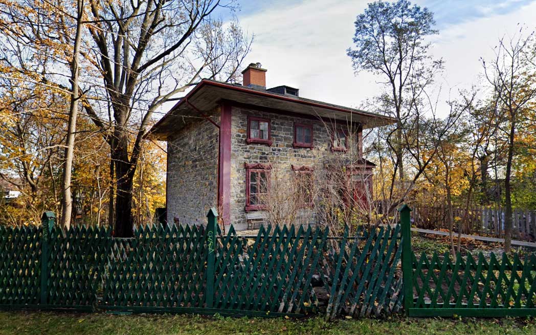 cote-st-antoine_goode-house_1048