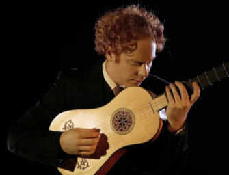 The thousand strings <br>of David Jacques