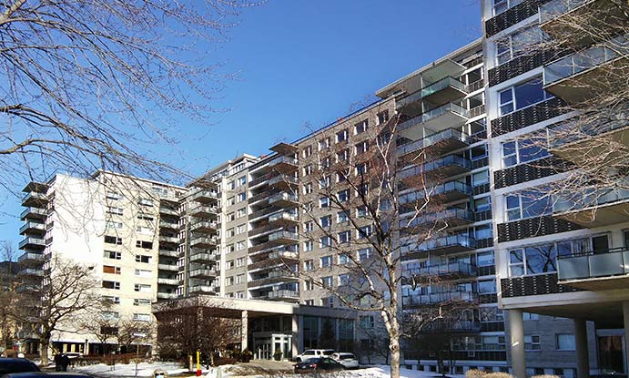 4300 Western