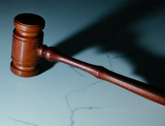 When should you hire <br>a criminal lawyer?
