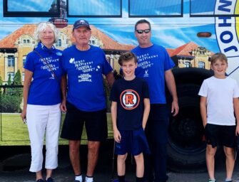 Lace up for the 2022 <br>Parkinson Canada SuperWalk!