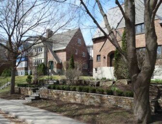 Westmount places: <br>Holton Avenue