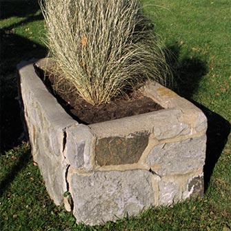 Lansdowne Ste-Catherine watering trough