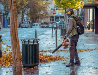 Wrhhhhhhhhhhhh! …please <br>turn off that /%* leaf blower!