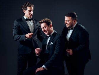 A Very Operatic Christmas! <br>with the group Lyrico