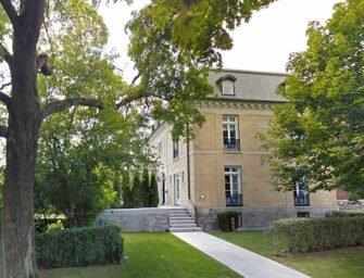 Westmount places <br>Metcalfe Avenue /2