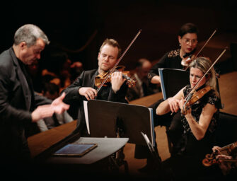 Jacques Lacombe dirige <br>le Requiem de Mozart