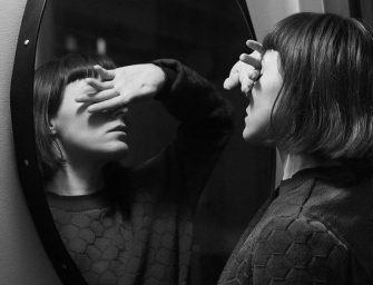 It’s an old mirror: <br>A field report on aging