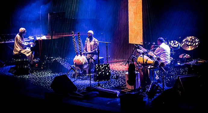Omar Sosa, Seckou Keita et Gustavo Ovalles en concert au London Jazz Festival