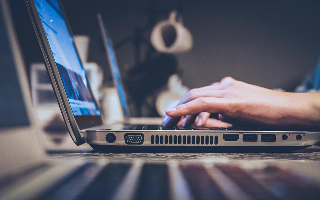 online-gambling–john–unsplash_1048