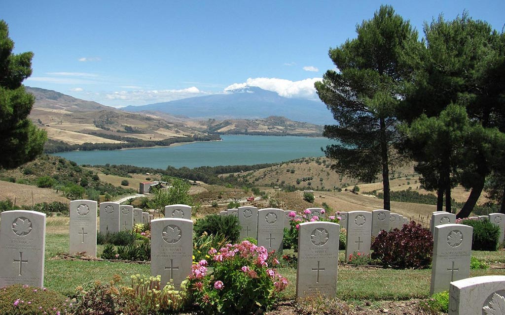 operation-husky-agira-canadian-war-cemetery-1024