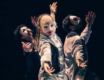 Pupo, œuvre gestuelle <br>de Sofia Nappi
