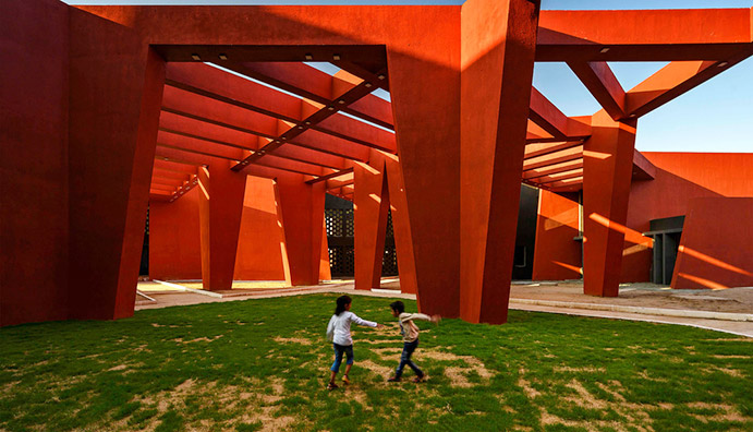 École Rajastha - Sanjay Puri Architects • Photo : Dinesh Mehta